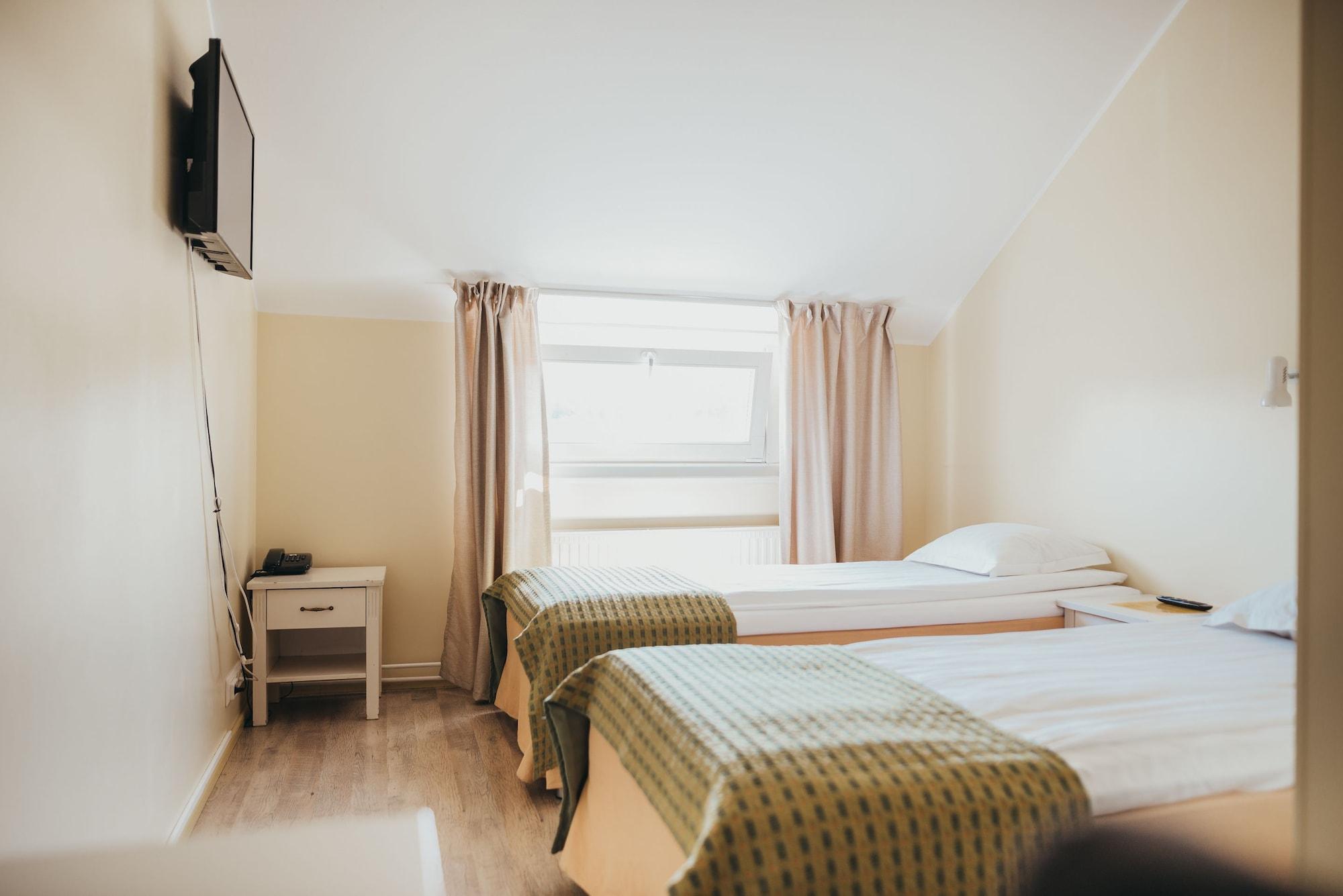 Economy Hotel Tallinn Buitenkant foto