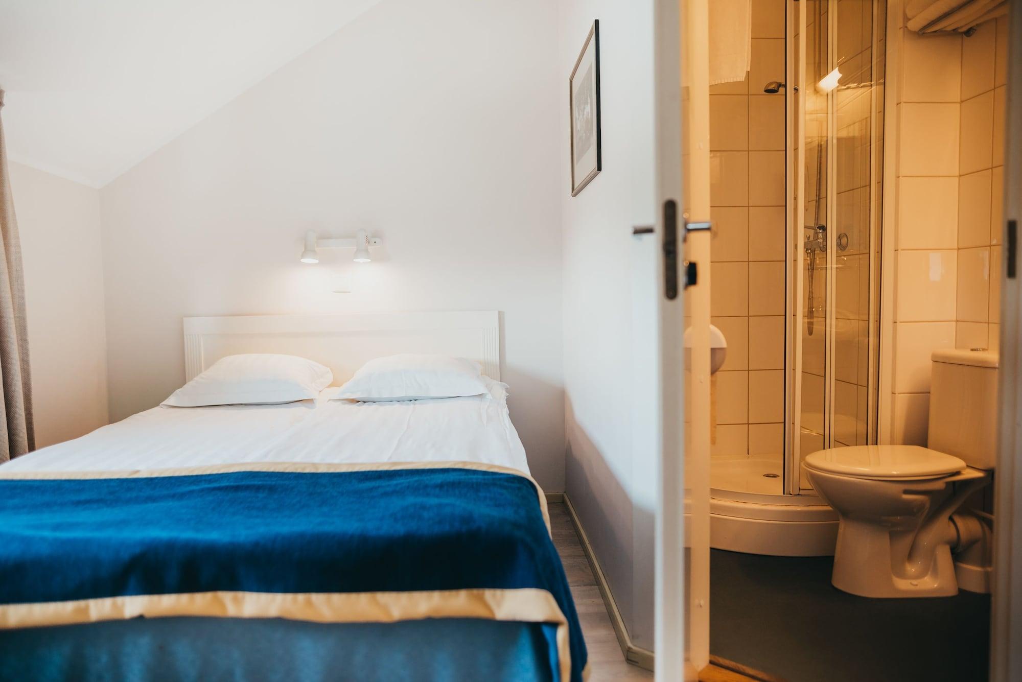 Economy Hotel Tallinn Buitenkant foto