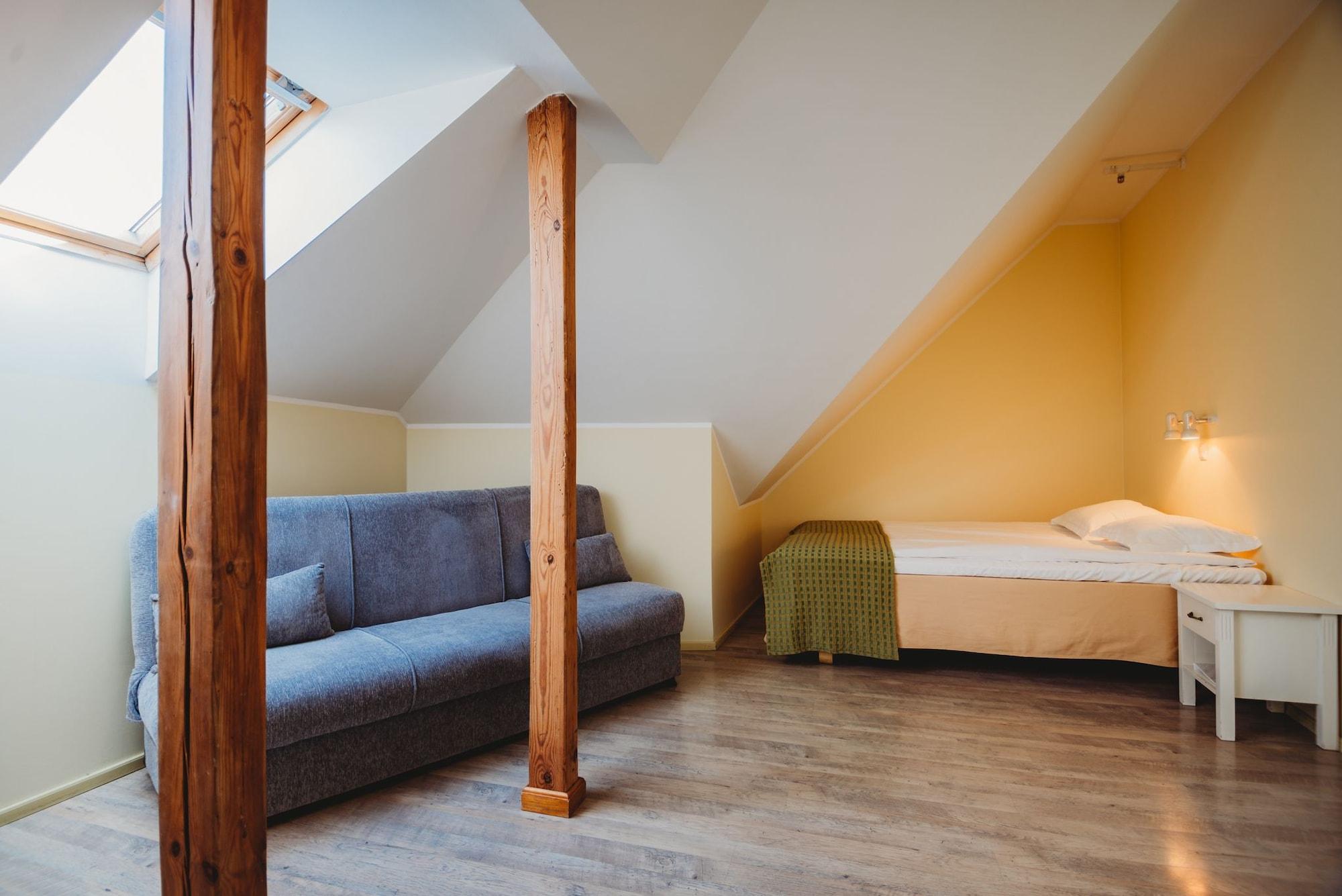 Economy Hotel Tallinn Buitenkant foto