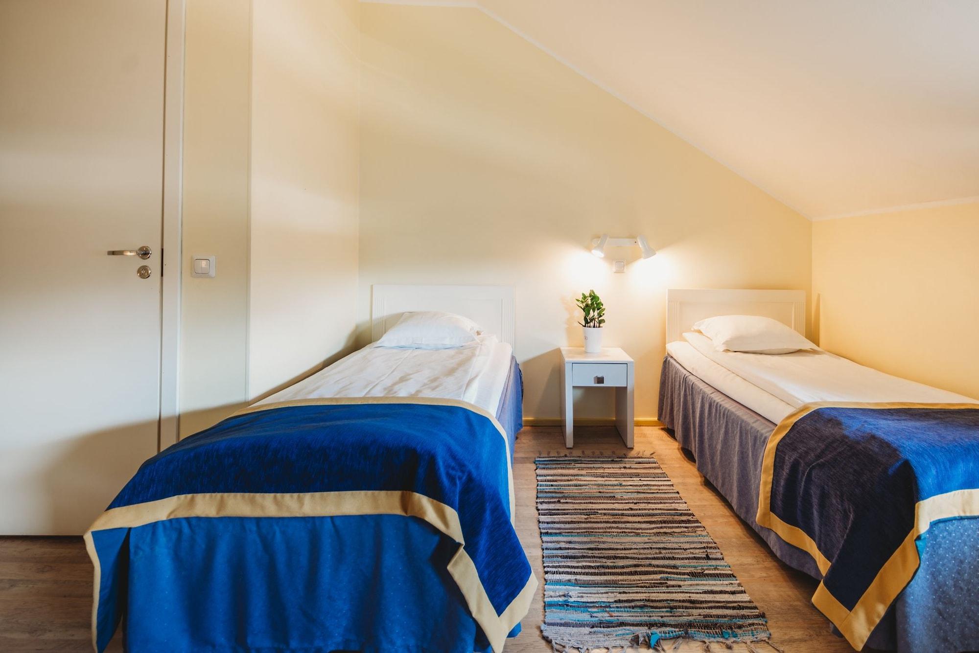 Economy Hotel Tallinn Buitenkant foto