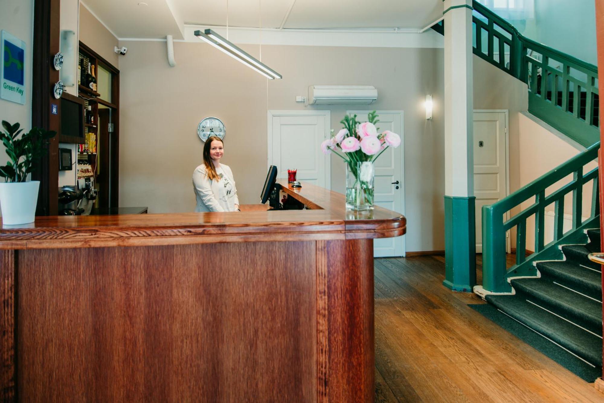 Economy Hotel Tallinn Buitenkant foto