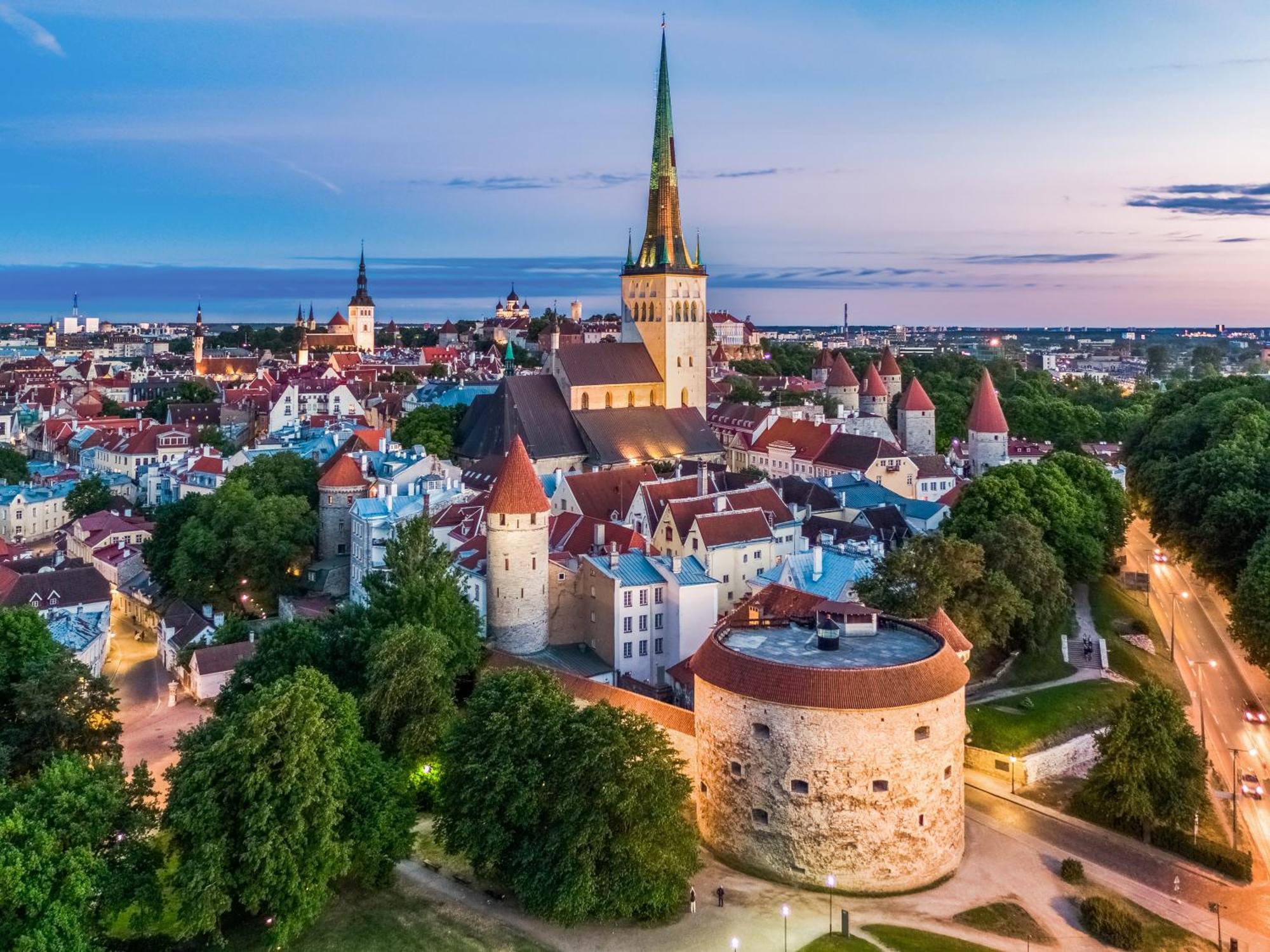Economy Hotel Tallinn Buitenkant foto
