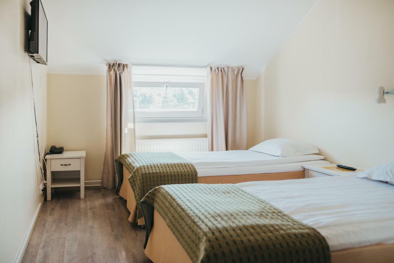 Economy Hotel Tallinn Buitenkant foto